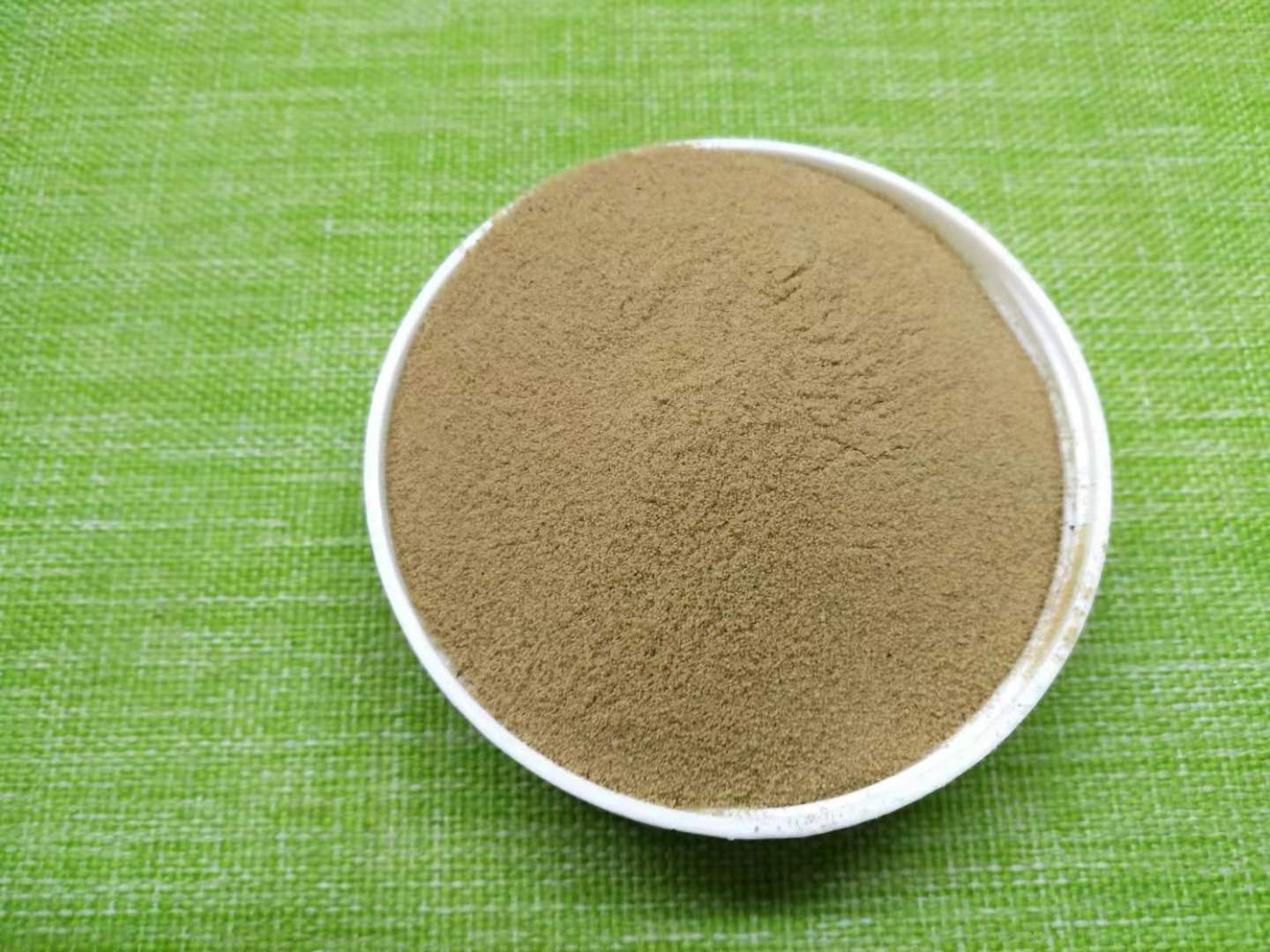 The difference between compound fertilizer and organic fertilizer
